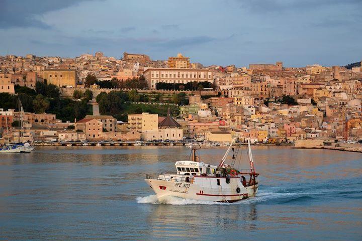 Casa Vacanze Donzellini Apartment Sciacca Bilik gambar